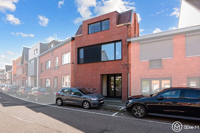 16-kamerhuis te koop in Hasselt