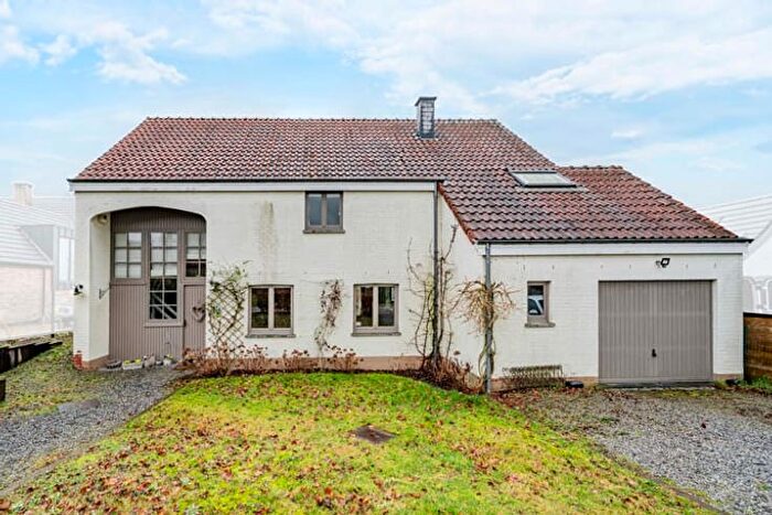 18-kamerhuis te koop in Tilly