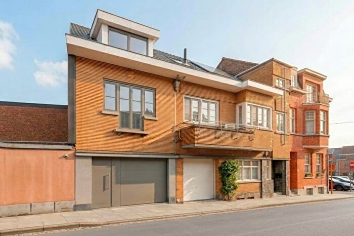 15-kamerhuis te koop in Zottegem