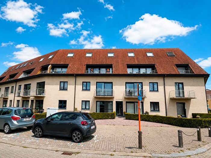 10-kamerappartement te koop in De Haan