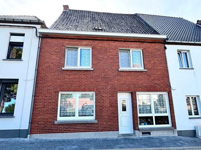 3-kamerhuis te koop in FRASNES-LEZ-BUISSENAL