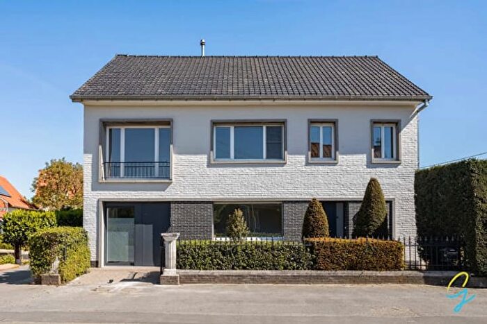 6-kamerhuis te koop in Kruishoutem