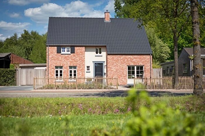 10-kamerhuis te koop in Kermt
