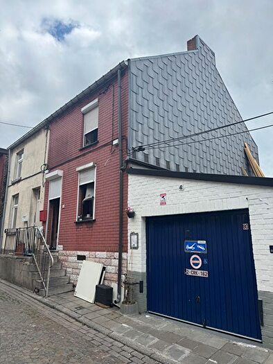 7-kamerhuis te koop in Charleroi