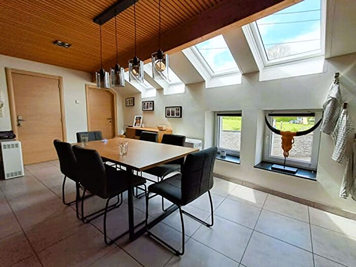 5-kamerappartement te koop in Léglise