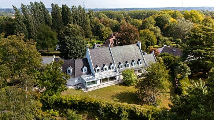 10-kamerhuis te koop in Halle