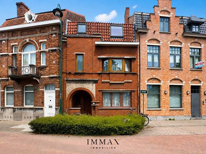 4-kamerhuis te koop in Brugge