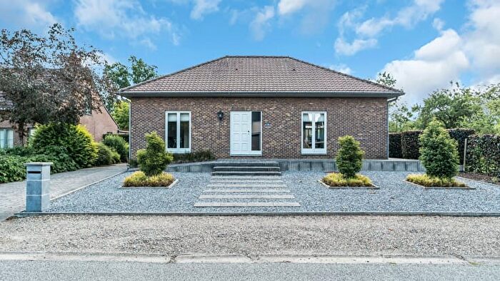 16-kamerhuis te koop in Lanaken