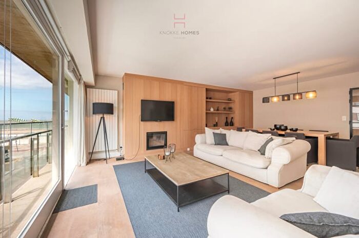 19-kamerappartement te koop in Duinbergen