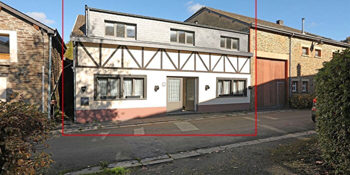 8-kamerhuis te koop in Rochehaut