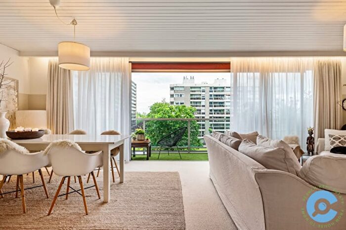 11-kamerappartement te koop in Berchem (2600)