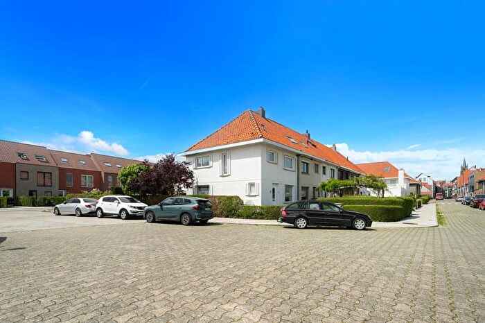 11-kamerhuis te koop in Heist-aan-Zee
