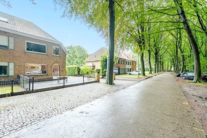 9-kamerhuis te koop in Sint-Kruis