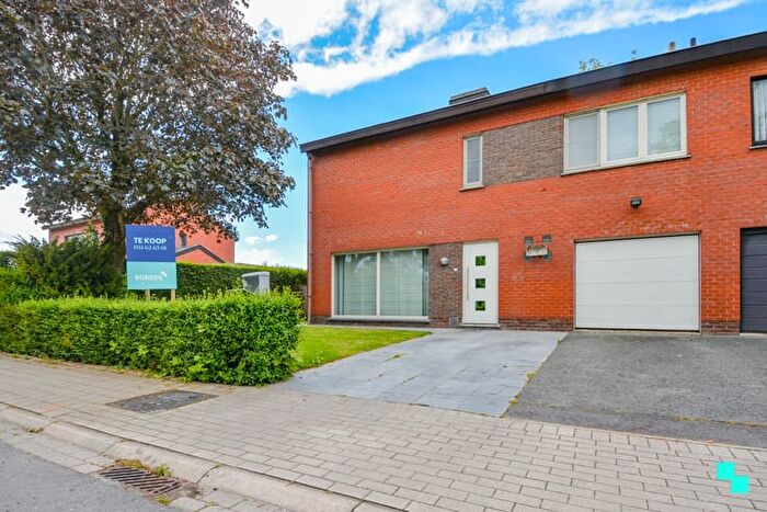 15-kamerhuis te koop in Gits