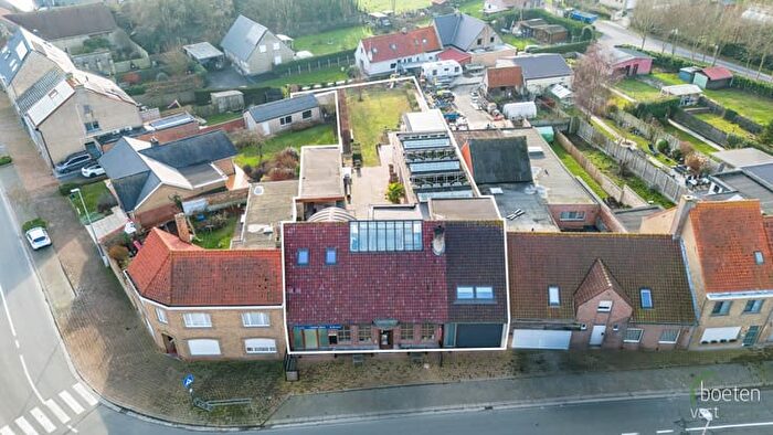 15-kamerhuis te koop in Beveren-aan-de-Ijzer