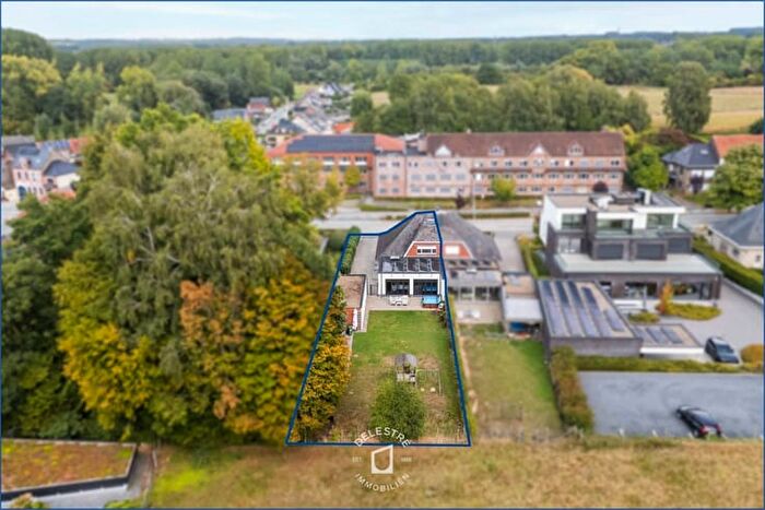 13-kamerhuis te koop in Iddergem