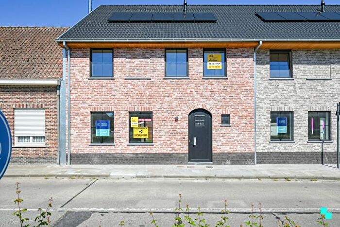 12-kamerhuis te koop in Markegem