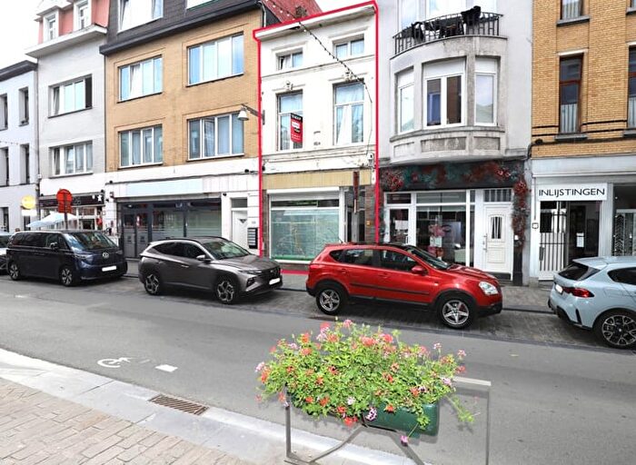 11-kamerhuis te koop in Berchem (2600)