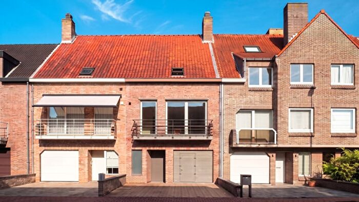 8-kamerhuis te koop in Heist-aan-Zee