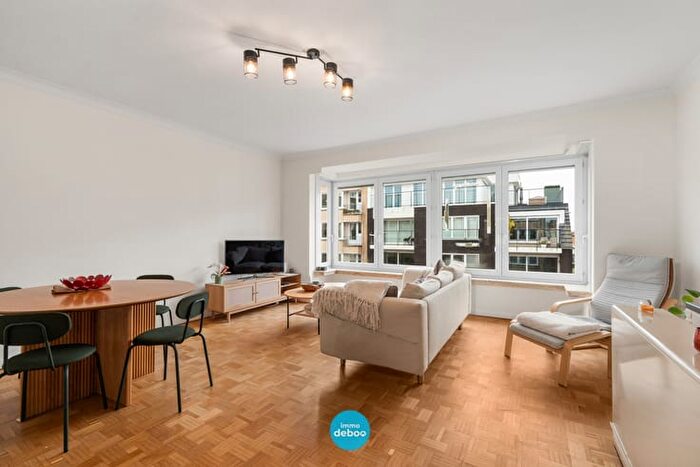 9-kamerappartement te koop in Oostende