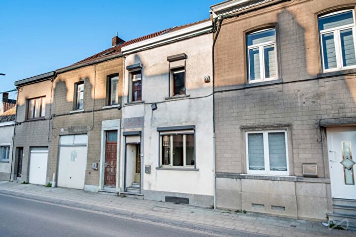 12-kamerhuis te koop in La Louvière
