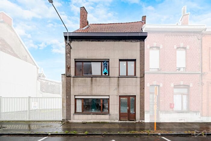 15-kamerhuis te koop in Leuze-en-Hainaut