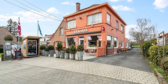 10-kamerhuis te koop in Rollegem