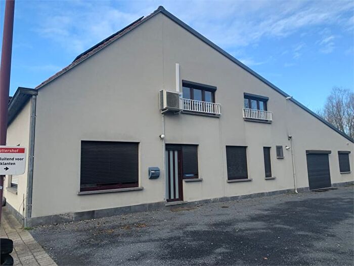 5-kamerappartement te huur in Eernegem