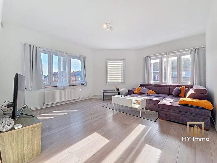 13-kamerappartement te koop in Sint-Pieters-Leeuw