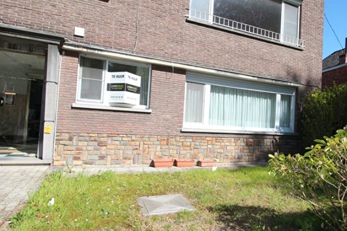 9-kamerappartement te huur in Sint-Amandsberg