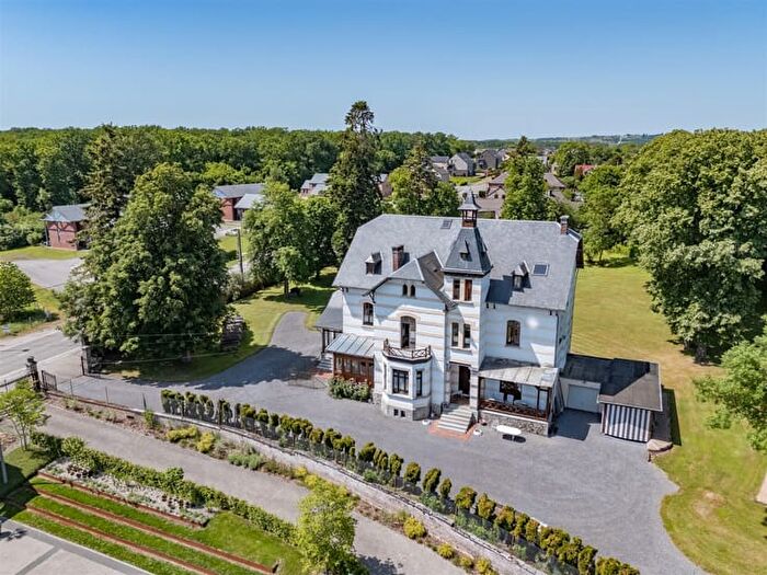 6-kamerhuis te koop in BEAURAING