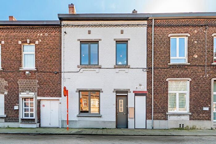 13-kamerhuis te koop in Charleroi