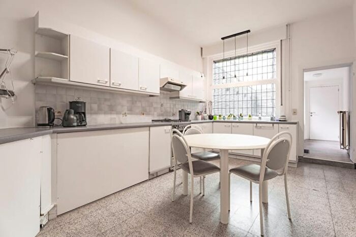 10-kamerhuis te koop in Menen