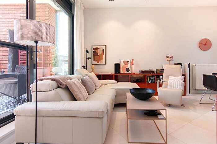 10-kamerappartement te koop in Genk