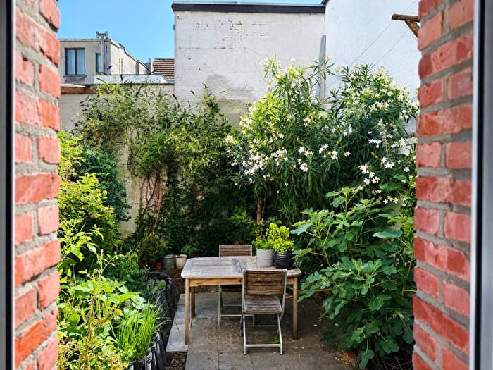 12-kamerappartement te koop in Antwerpen (2060)
