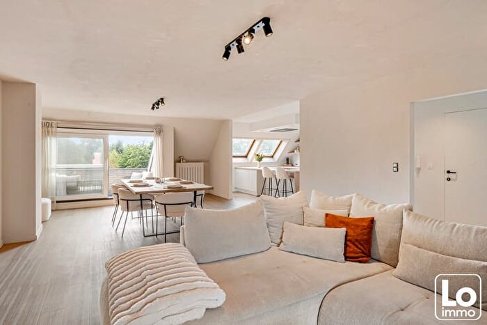 9-kamerappartement te koop in Zeveneken