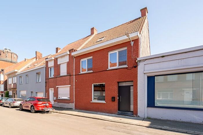 14-kamerhuis te koop in Izegem