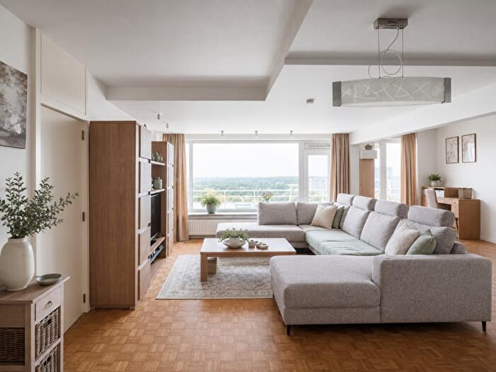 11-kamerappartement te koop in Gent