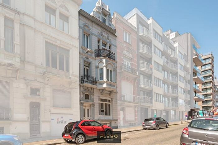 14-kamerappartement te koop in Oostende