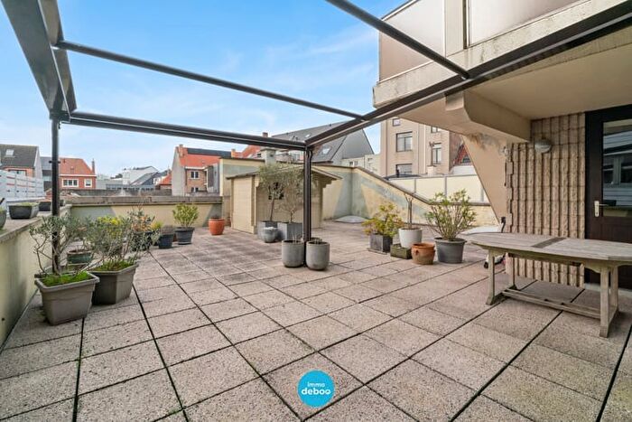 14-kamerappartement te koop in Oostende