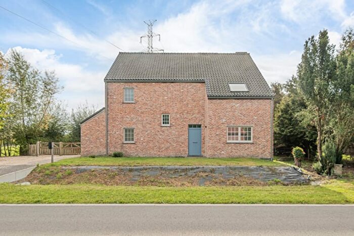 17-kamerhuis te koop in Kuringen