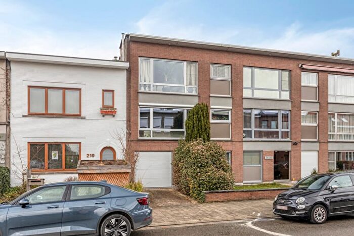 11-kamerappartement te koop in Deurne (2100)