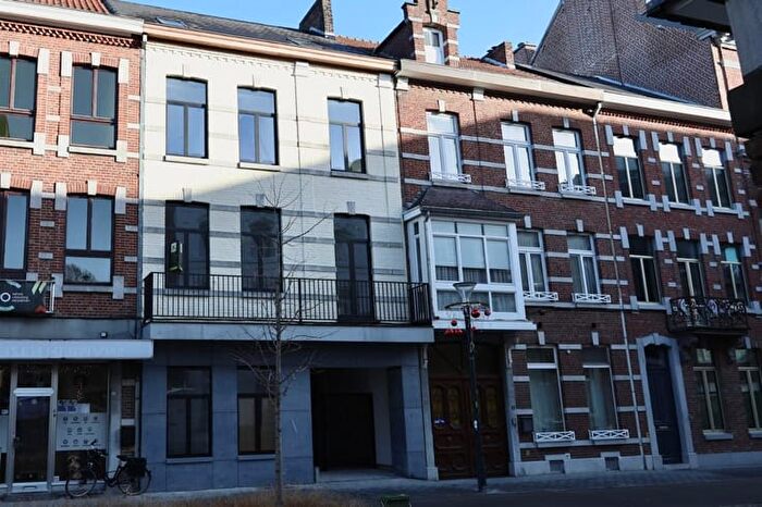 11-kamerappartement te huur in Sint-Truiden