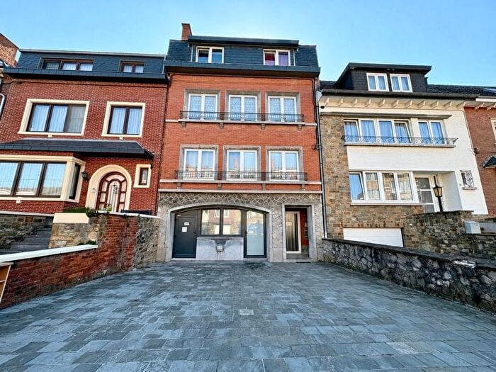 9-kamerhuis te koop in Namur
