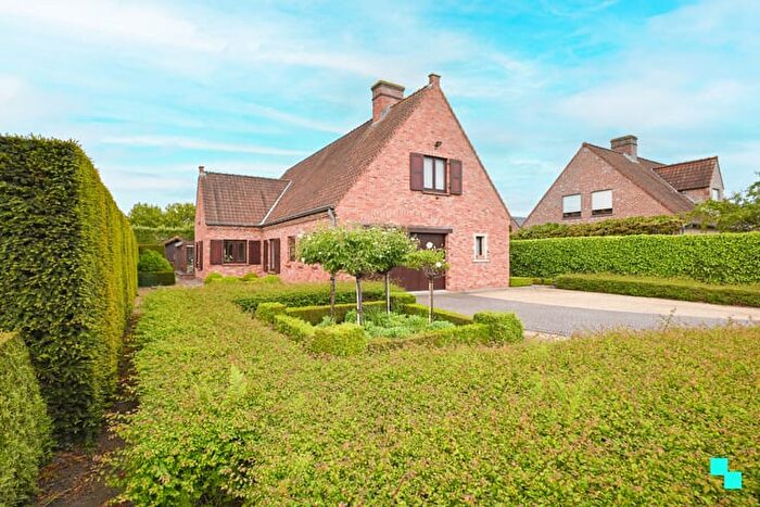 16-kamerhuis te koop in Izegem