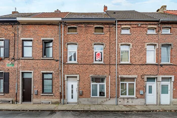 11-kamerhuis te koop in Nivelles