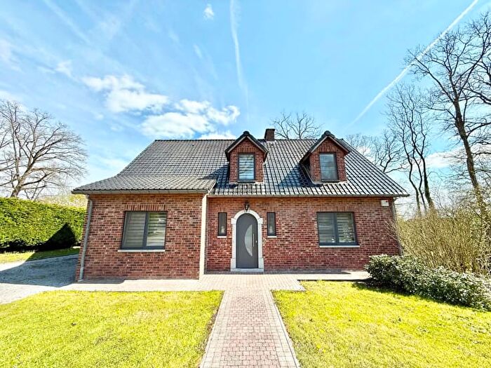 11-kamerhuis te koop in Nandrin