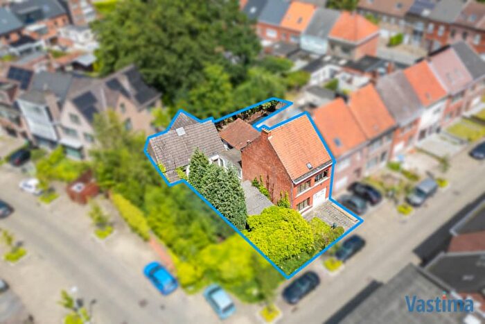 12-kamerhuis te koop in Aalst (9300)