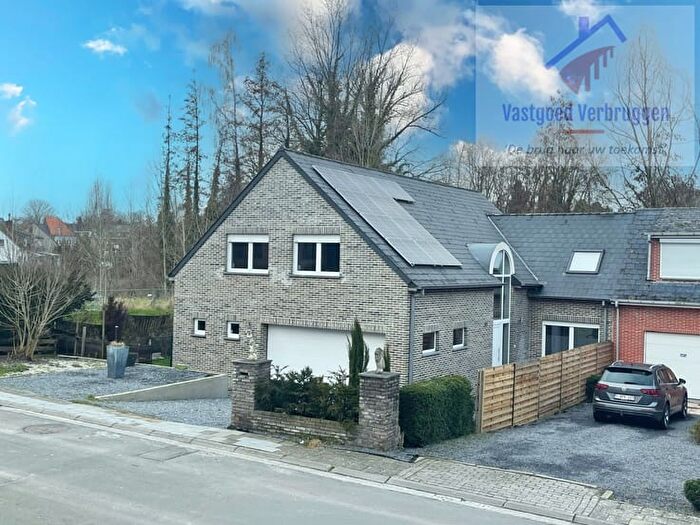 15-kamerhuis te koop in Iddergem