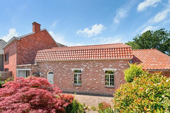 11-kamerhuis te koop in Hamme (9220)